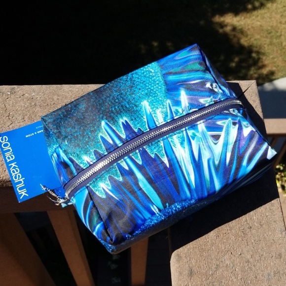 Sonia Kashuk Handbags - Sonia Kashuk Blue Sunflower Travel Bag NWT